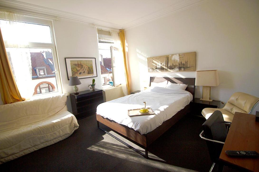 Handy Studio Close To Zaventem Airport Bryssel Exteriör bild
